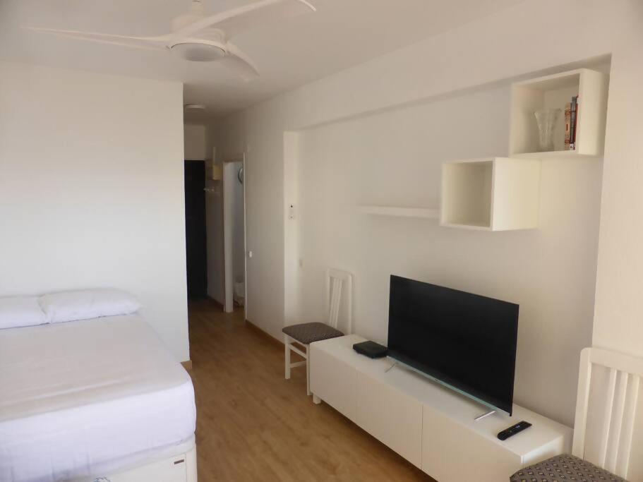 Estudio Nefeli Primera Linea Playa Amazing Views Benalmádena Εξωτερικό φωτογραφία